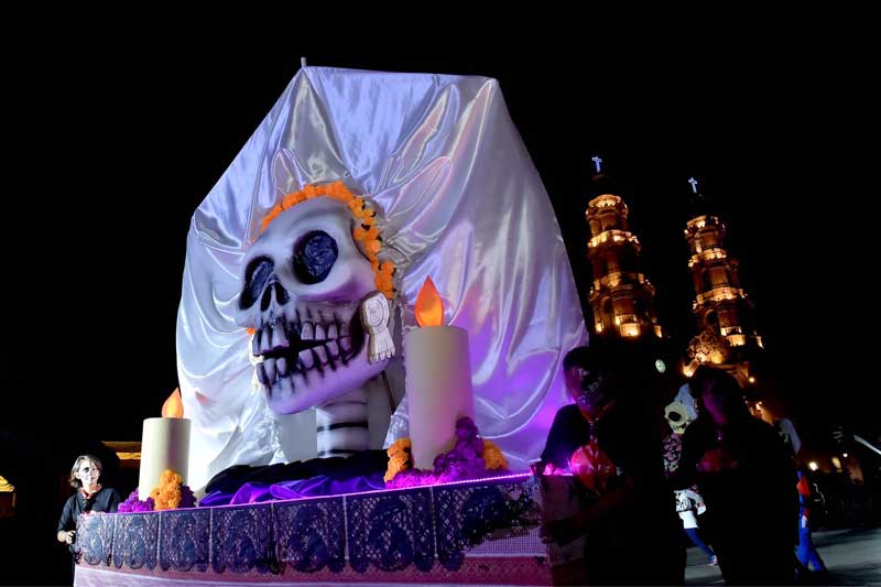 !Se realizó el tradicional Desfile de Calaveras en Aguascalientes! El